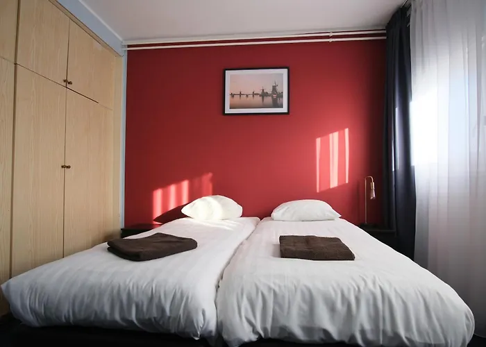 آبا * أمستردام