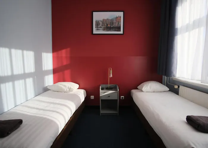 阿巴酒店 酒店 *