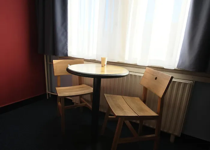 阿巴酒店 酒店 *